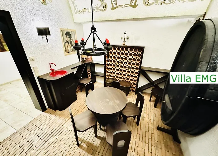 Appartamento Luxury Mit Pool, Sauna, Garten, Kamin Bis 22 Personen