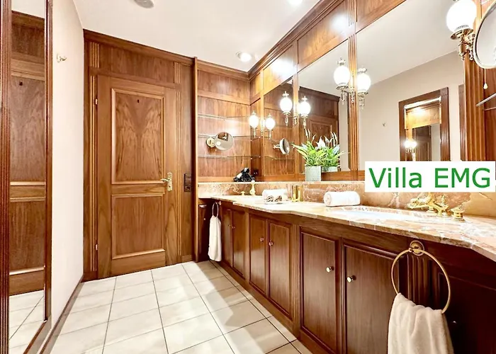 Appartamento Luxury Mit Pool, Sauna, Garten, Kamin Bis 22 Personen *